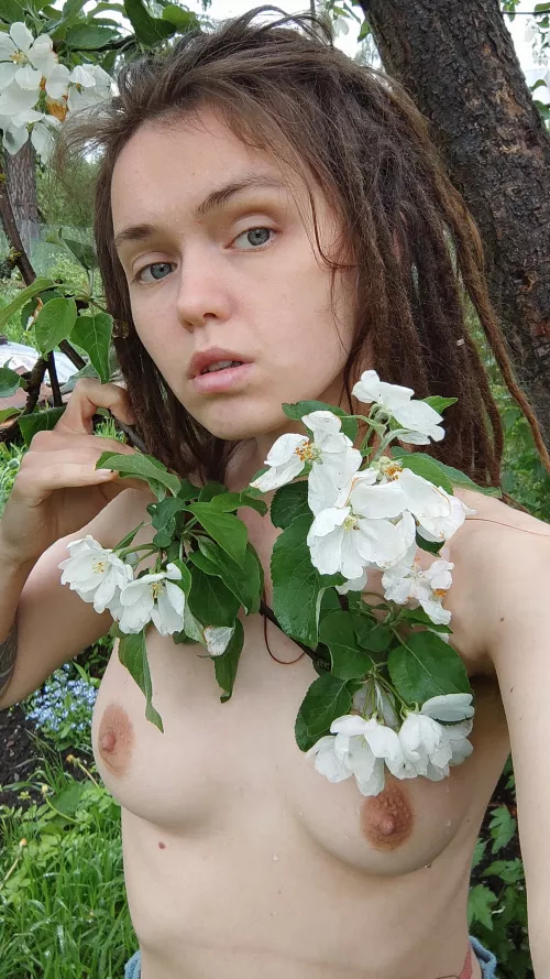 [f] what are you doing in my garden? by Beauty_Bird