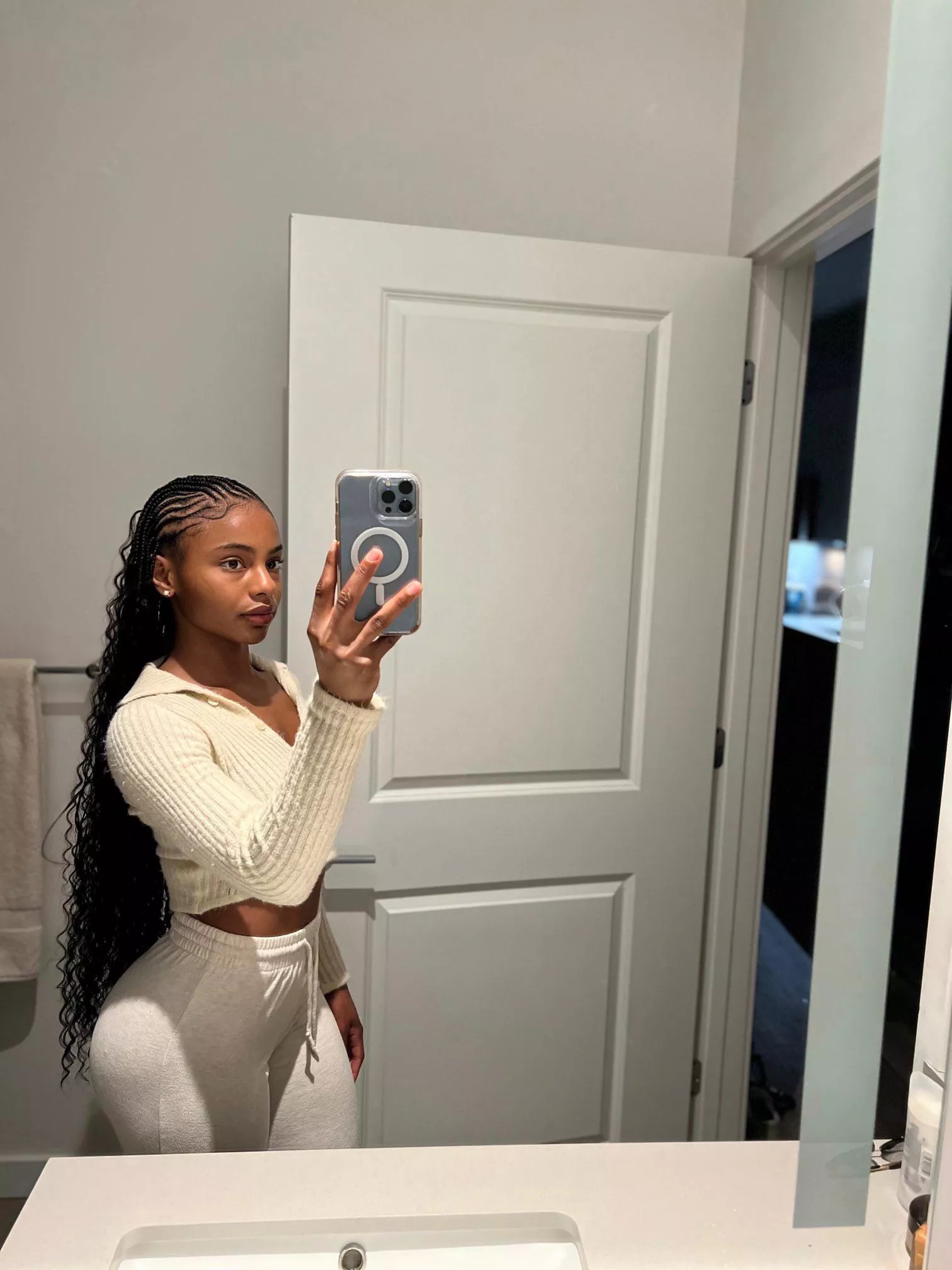 … (f) posted by sallymd7