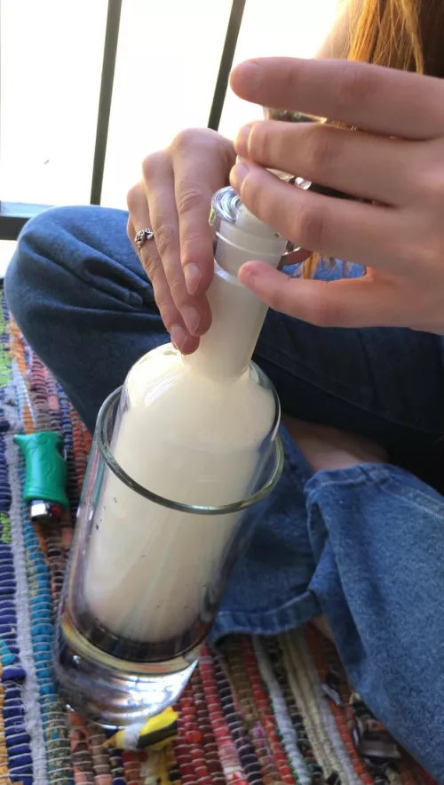 F18M194F Someone come sext my bf and I pls 😈 I love the thought of other woman fucking my bf and rp of him pretending I’m some other woman. also love to smoke 😈 by PuffPuffPleasure