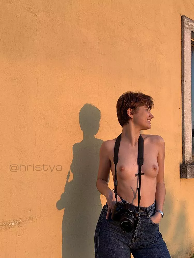 F19. Do you like photos? posted by bearded_hands