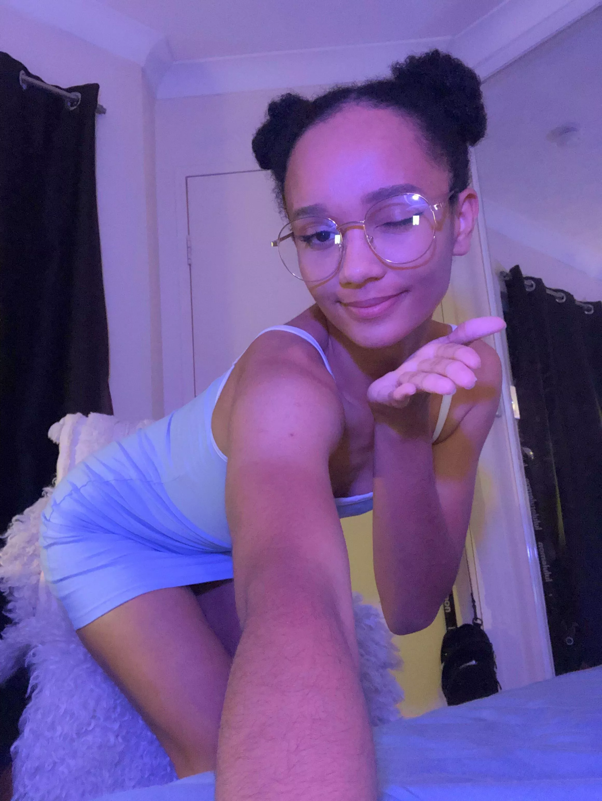 (F21) I thought this photo of me was cute!! I still believe these glasses are too big for my face hehe 💀💀 oh well 🤪🤠 posted by catzcereal