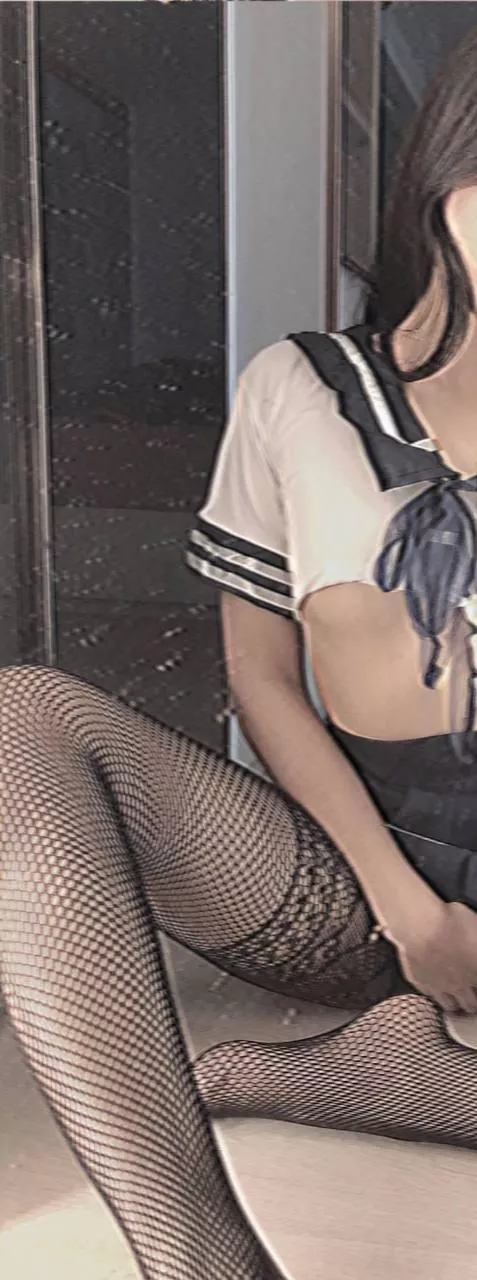 f22 japanese 🤍🖤 posted by sunyata_feet