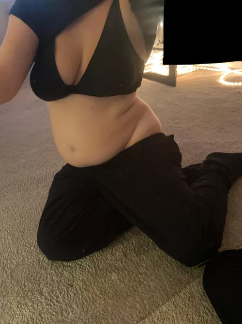 [F23] Ordered x2 usual McD’s & feeling like a bursting potbellied babe! How should I pass the time before finishing the last 2 bacon mcdoubles…? by softbelliedbabe