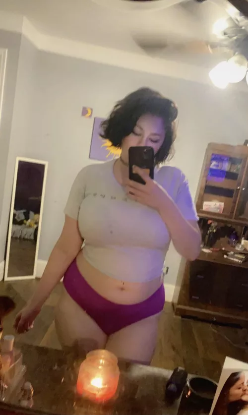 (f24) wanna keep me company?:) by rikkis_feet