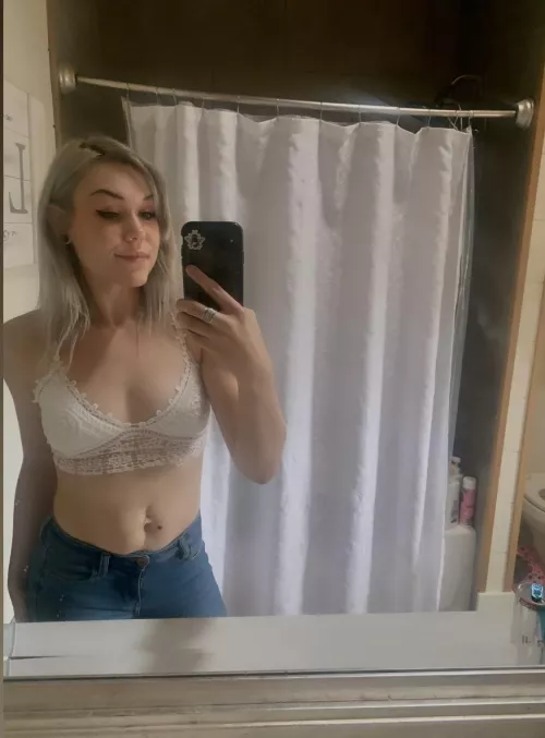 F25 hi guys any luv for this mama by Strange_Purchase_802