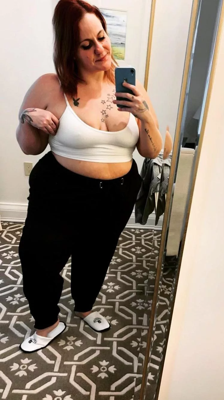 {f38} Mom Of Three. Like What You See? 😘 posted by Flava_Crave