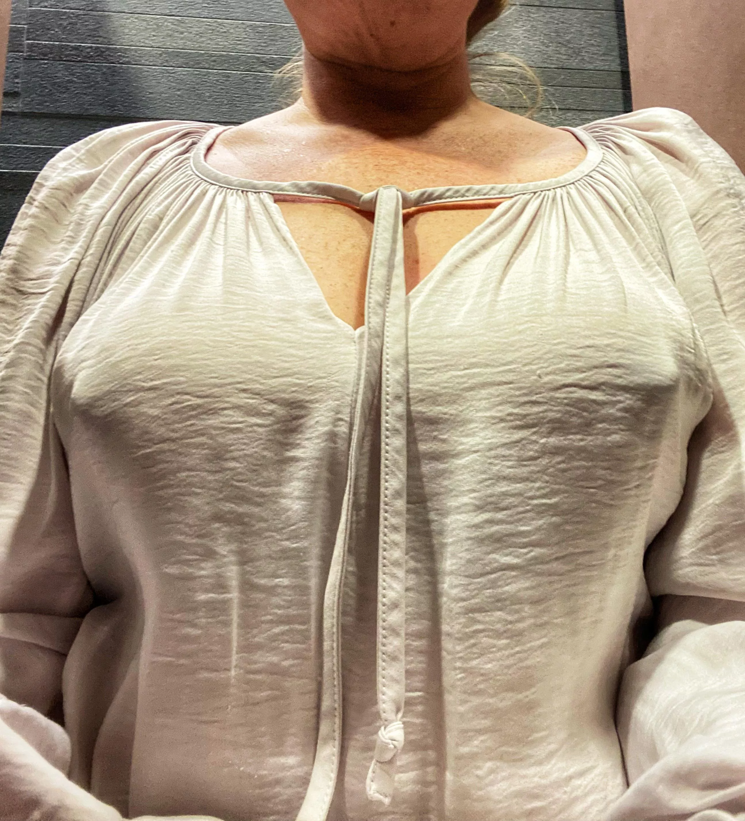 [F]41 I'm working on my posture today. 😘😈 posted by AlyssaMILF