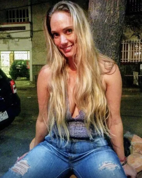 F46 Curvy caliente Mexicana by ThickCurvy