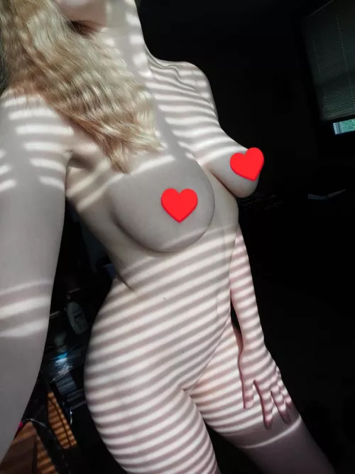 [F4M] Wanna spend a night with an aryan girl? What do you say? by gracefullyimyours