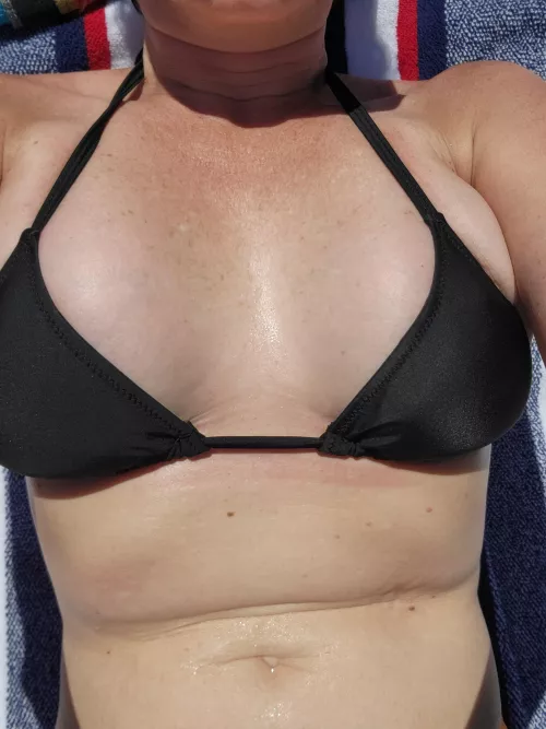 [F]51 I sent this selfie to my hubby while laying out at the pool. by Shywifealways