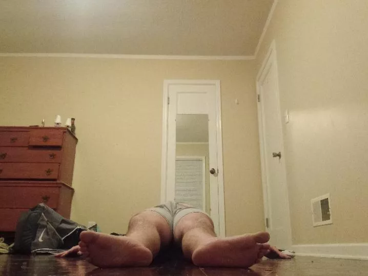 fainted chubby feet posted by Anxious_Equipment240