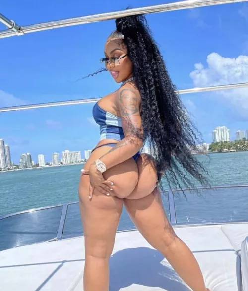 FAMOUS IG THOT by AR8GALLERY