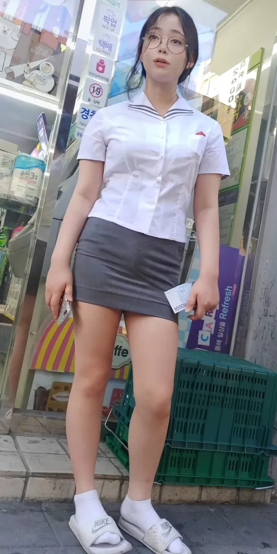 Famous korean femboy with school uniform posted by Nomukuns_Buktakus