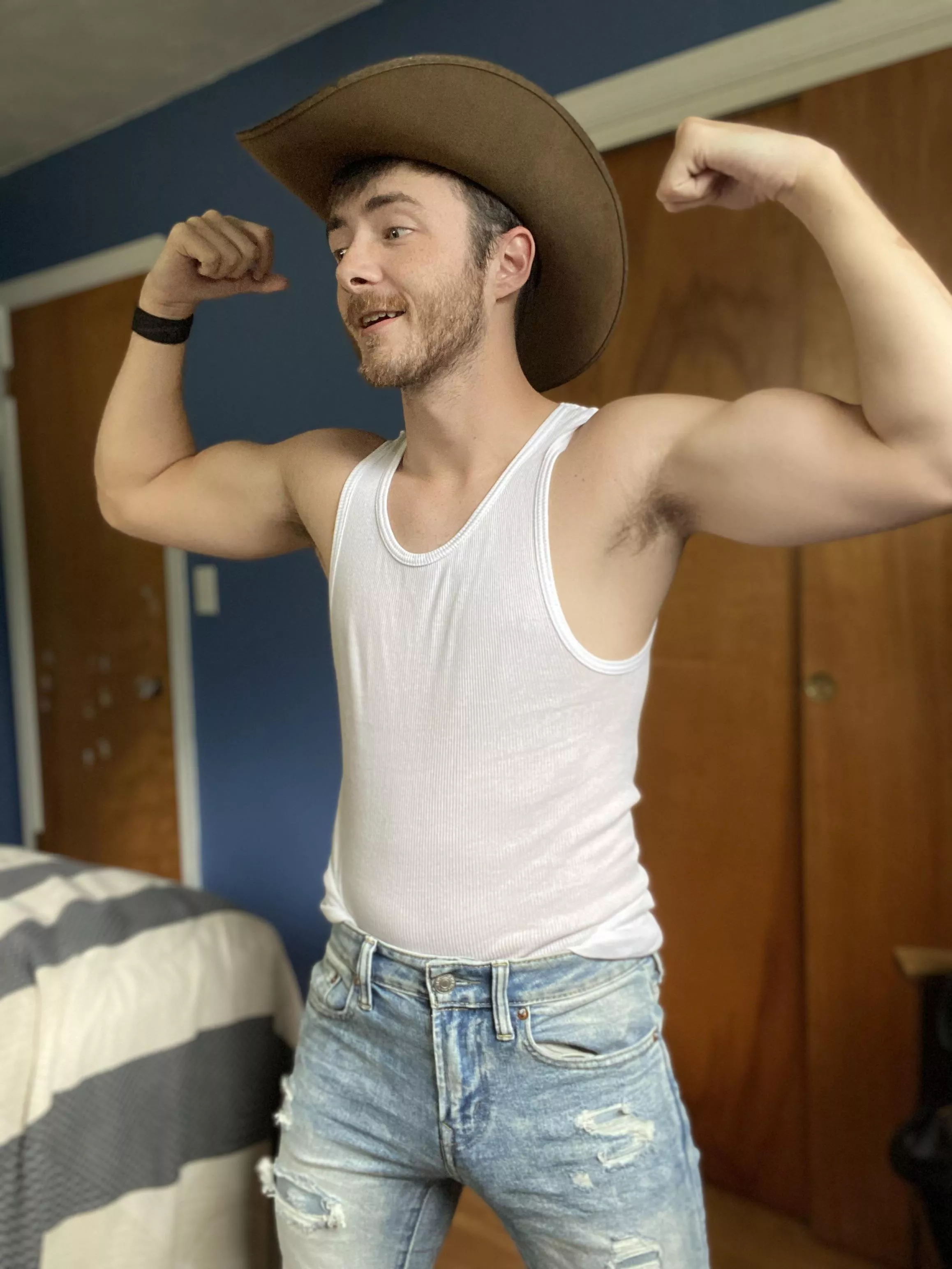 farm hand musk posted by blothesho