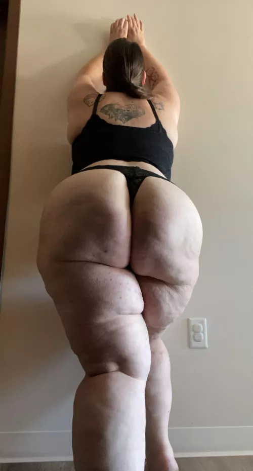 Fat ass and chunky thighs 💕 by xohellokitten