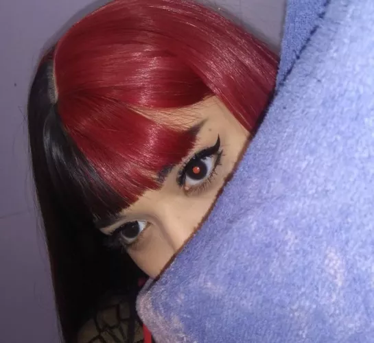 feed me? 🥺🖤 by vee-nsfw