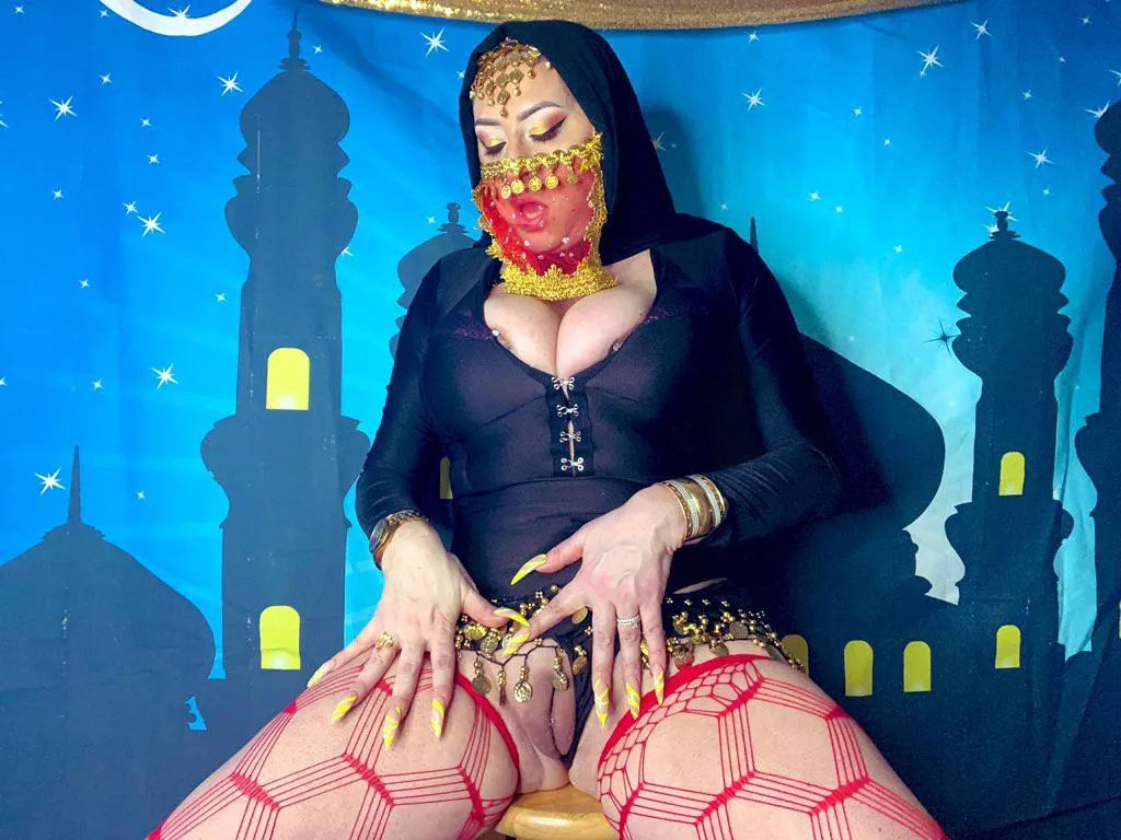 Feed me posted by Official_Fat_Pussy