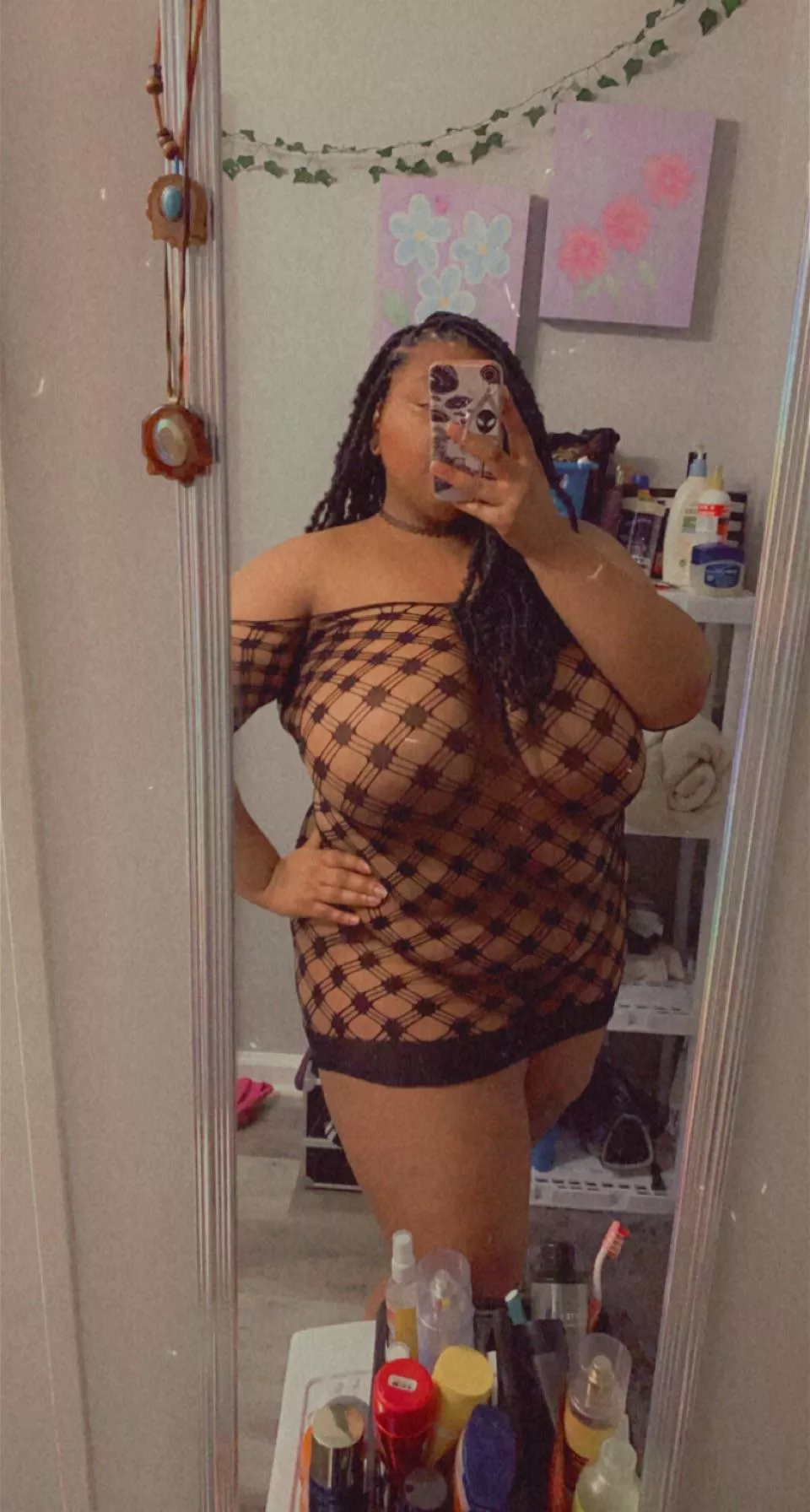 feeder wanted 🥺 posted by kaneshiwa