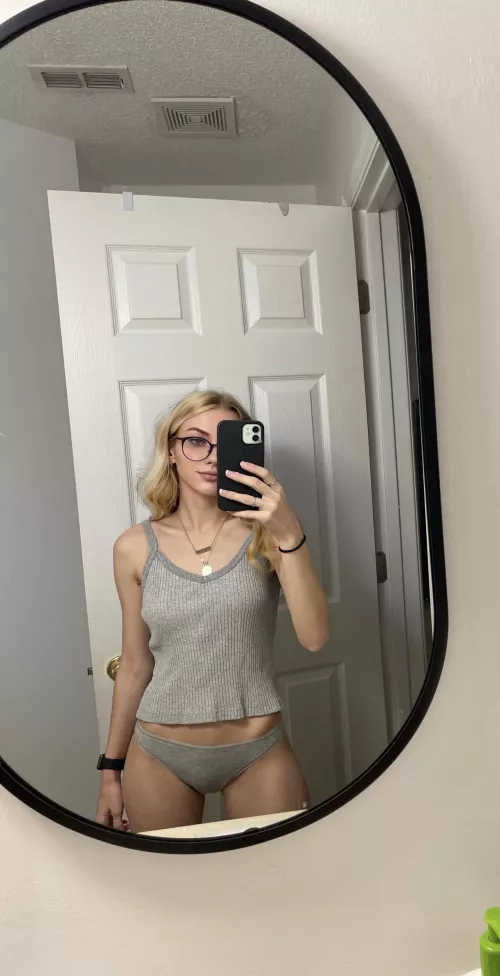 feelin emo with this weather today by Kyliesfeettt