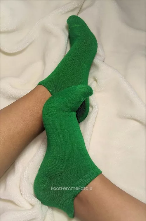 Feelin' lucky??!? 💚😘💚😘 by FootFemmeFatale