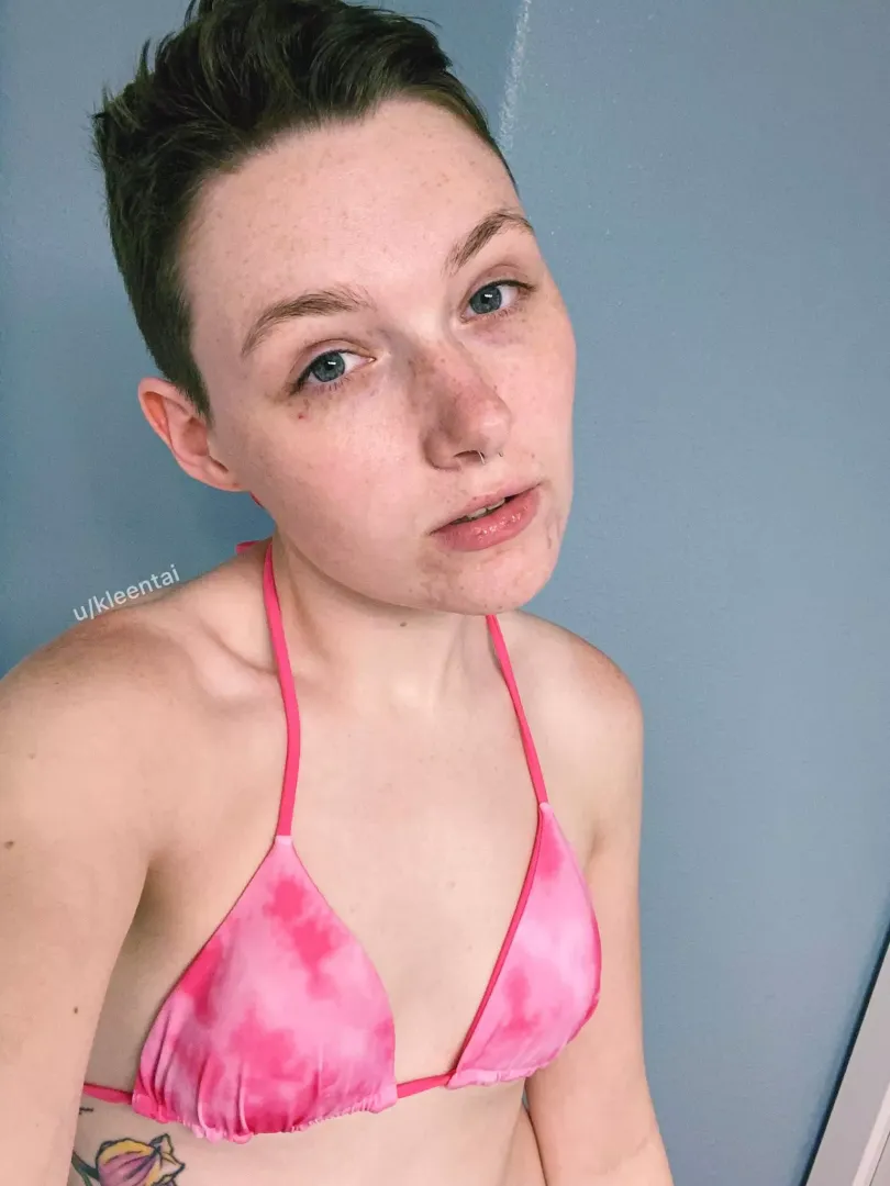 Feelin this new bikini top posted by kleentai