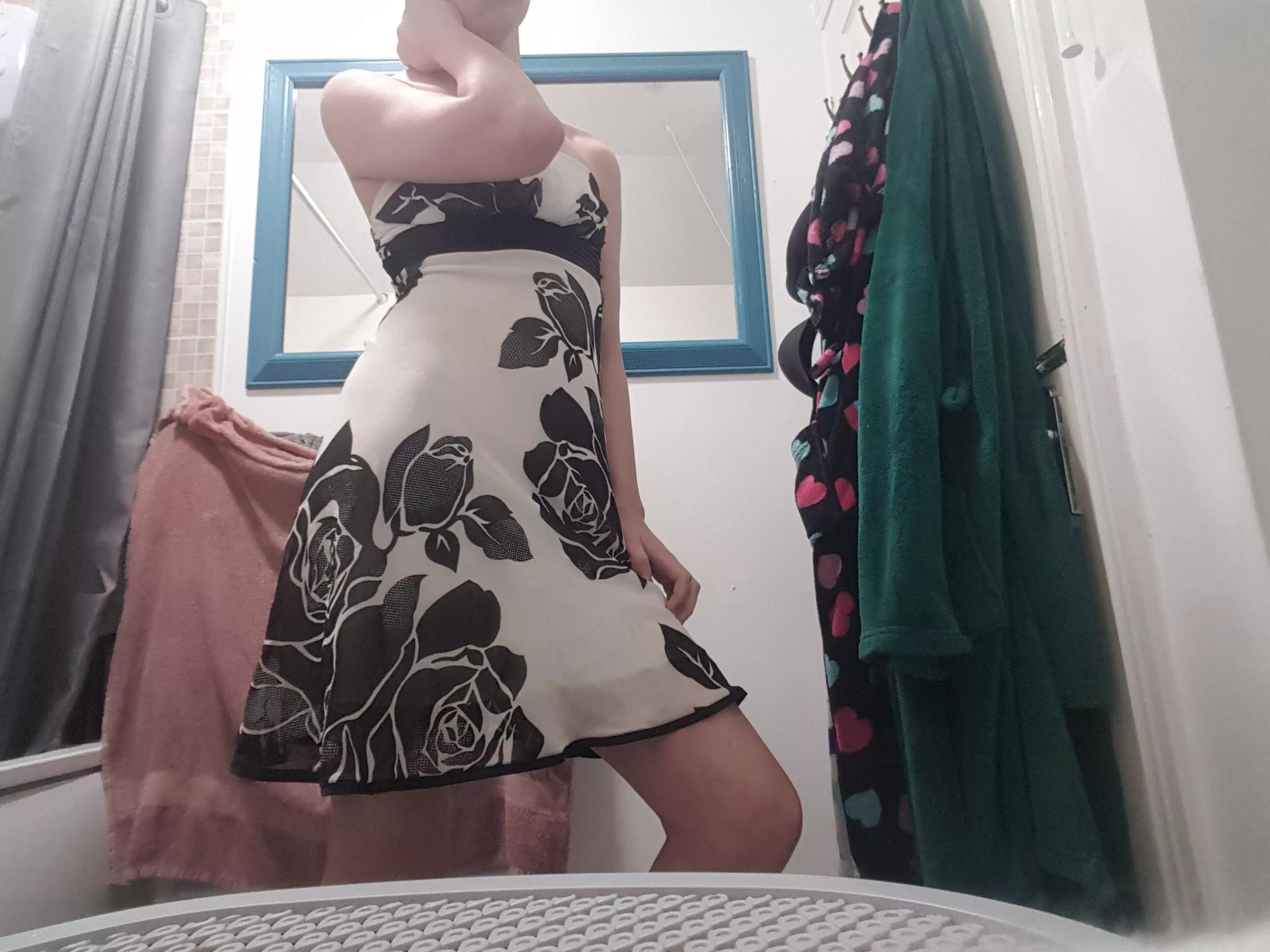 feeling cute😊 posted by AlternativeStomach47