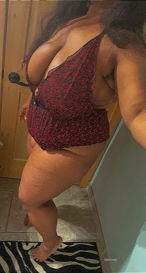 Feeling cute by Darkesthoughts