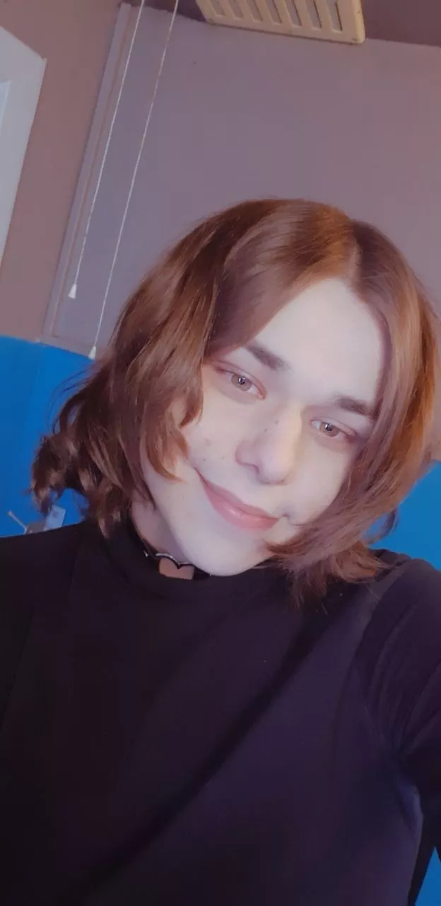 feeling cute 👉🏻👈🏻 posted by reika-femboy