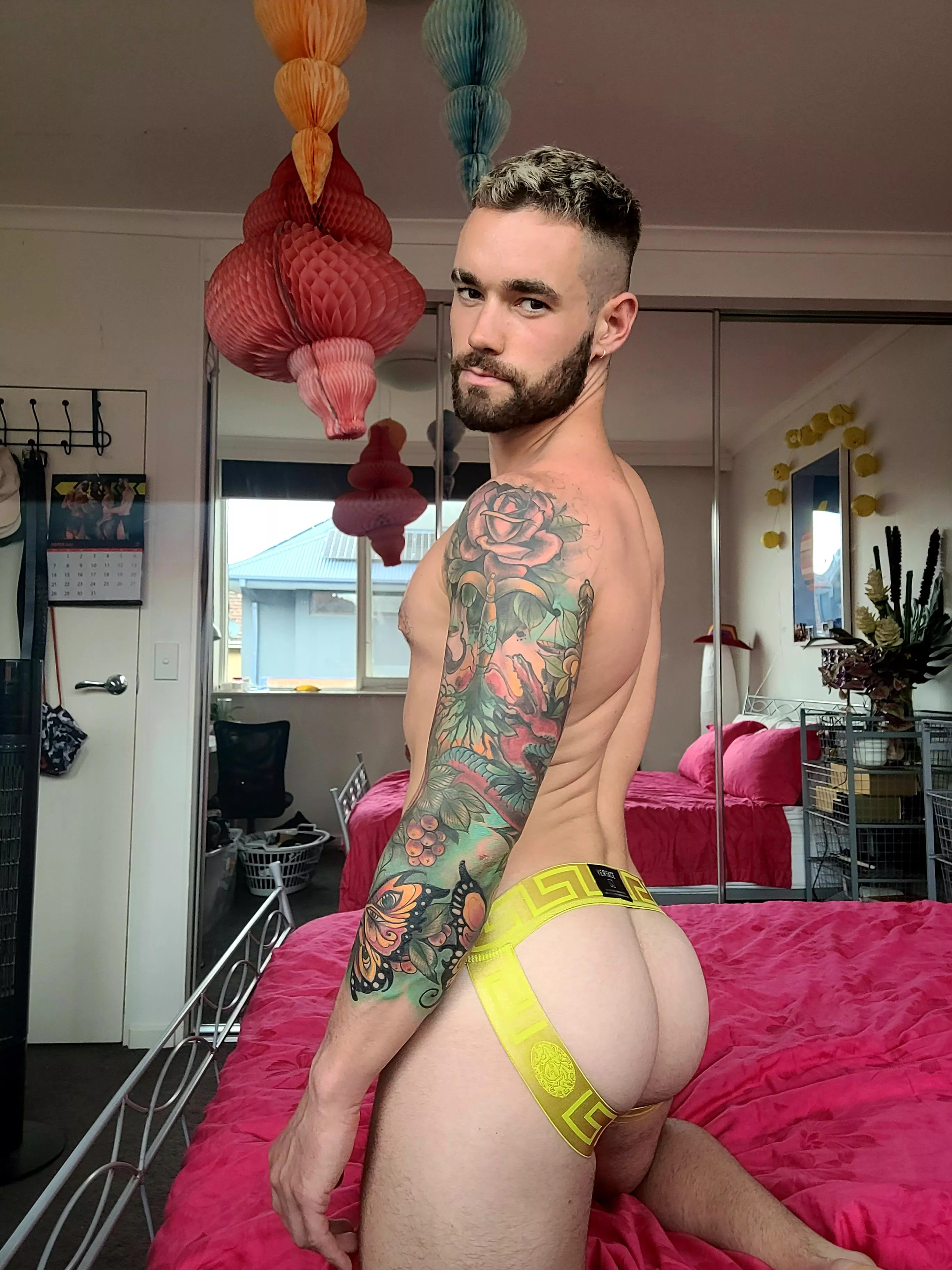 Feeling cute in these, but maybe I'd look better with nothing? posted by nalex_xxx