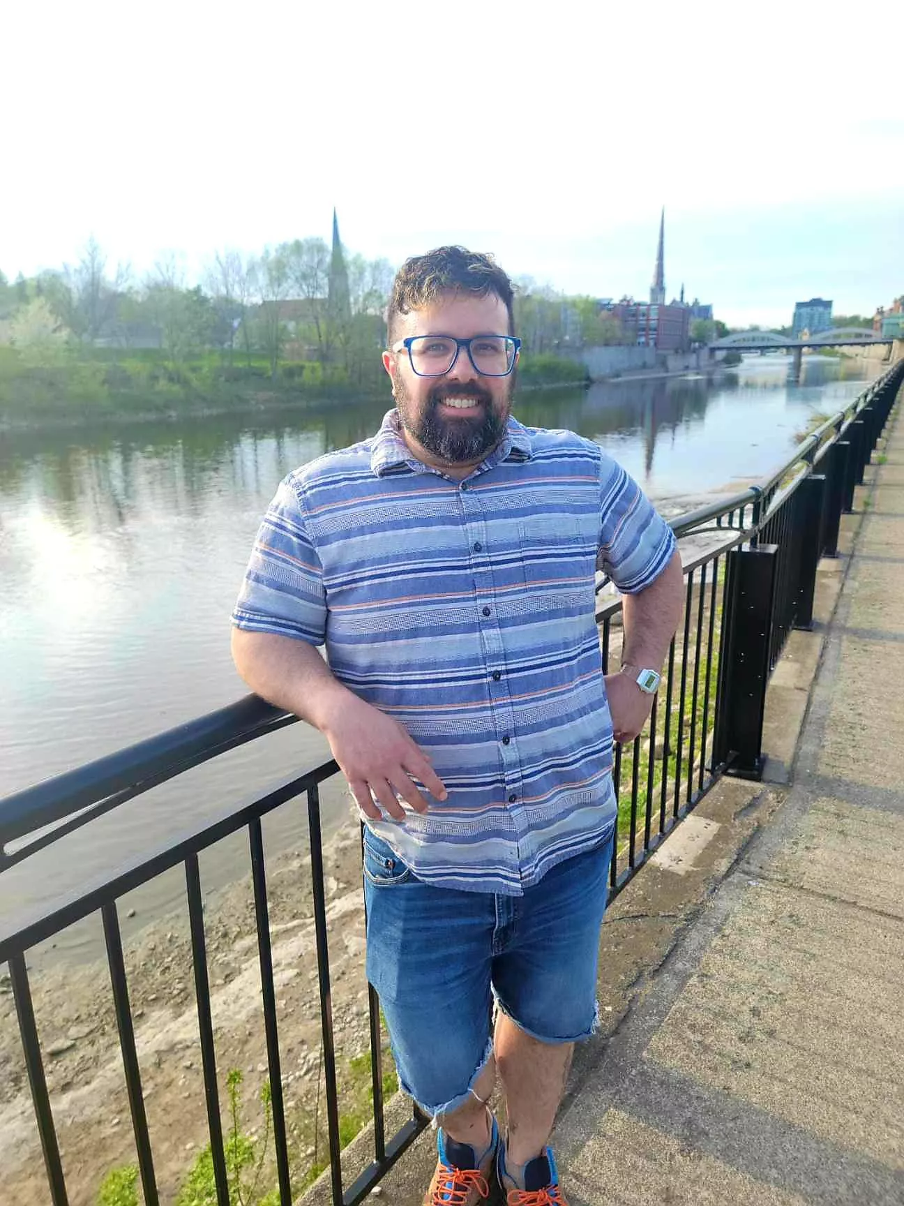 Feeling cute on my birthday posted by comic-chameleon