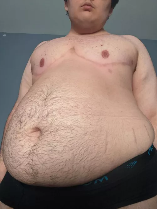 feeling extra big today:) by bookishgecko