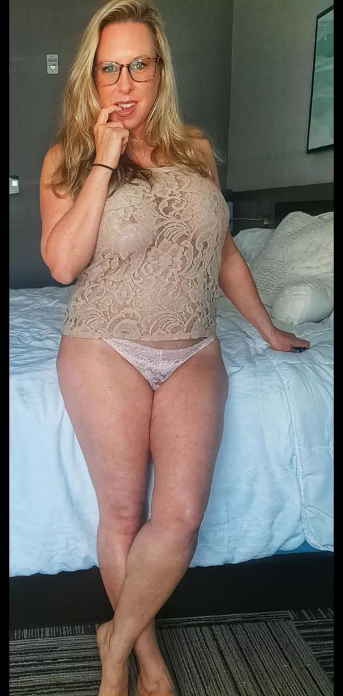 Feeling flirty.... by taygenhillk