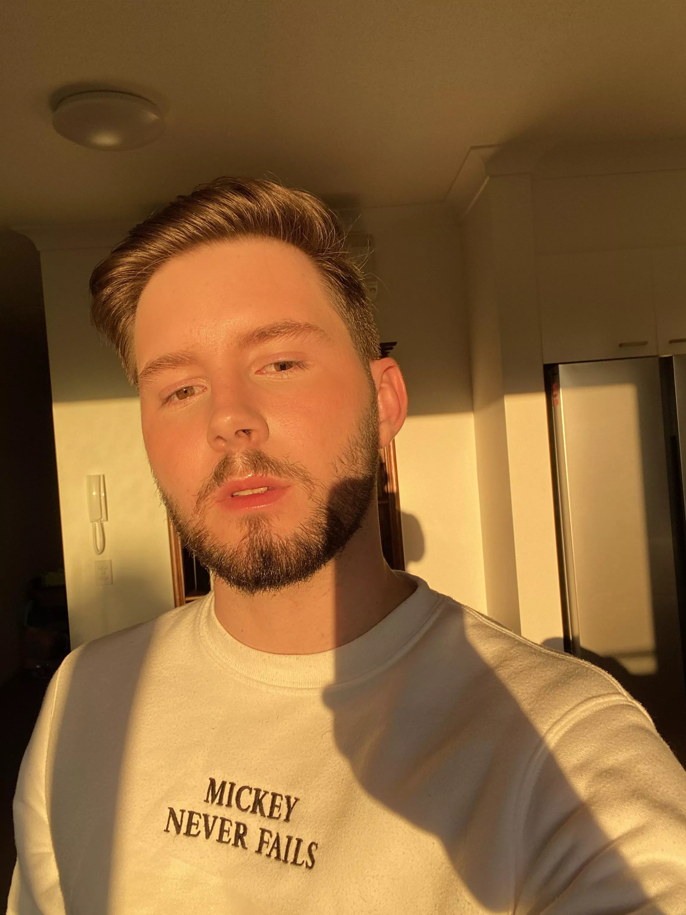 Feeling golden ✨ Don’t be afraid to say hey ☺️ posted by lokkey4