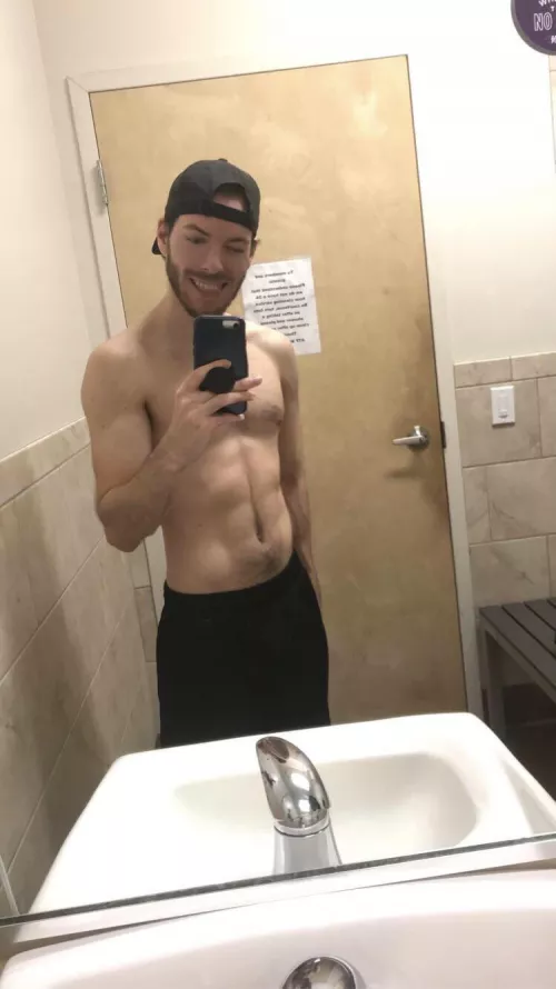 Feeling great after my workout! Hope you all love being alive right now ❤️ xo by stargaysing1