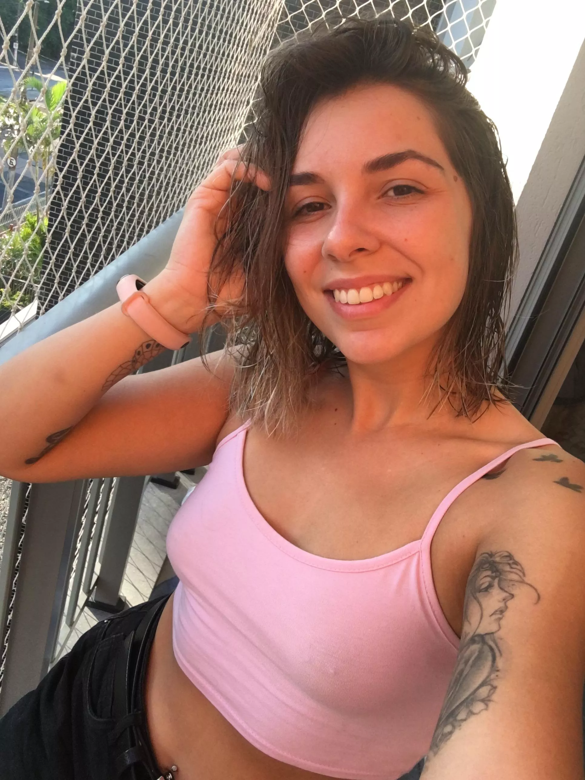 feeling happy ☀️ posted by annat2