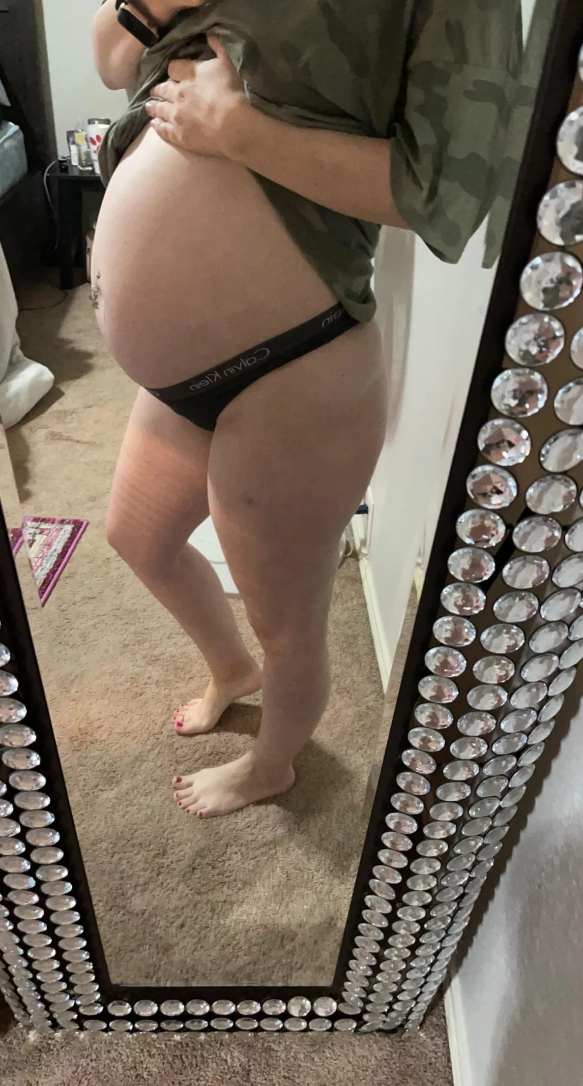 Feeling huge today🥵 need someone to tub some cream on me posted by hotmomma1269