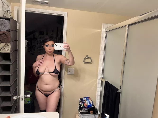 Feeling hungry 😋 by Pissbaby6666