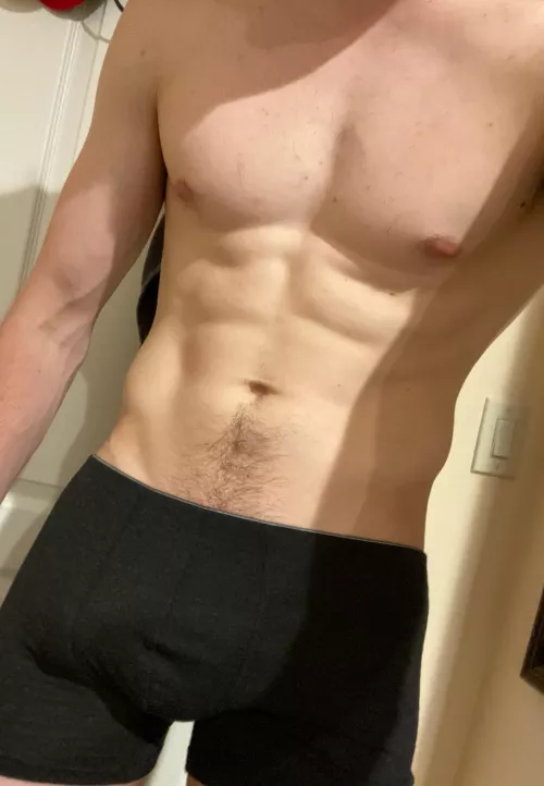 Feeling (m)yself after making it back to the gym every day this week by Jong123p