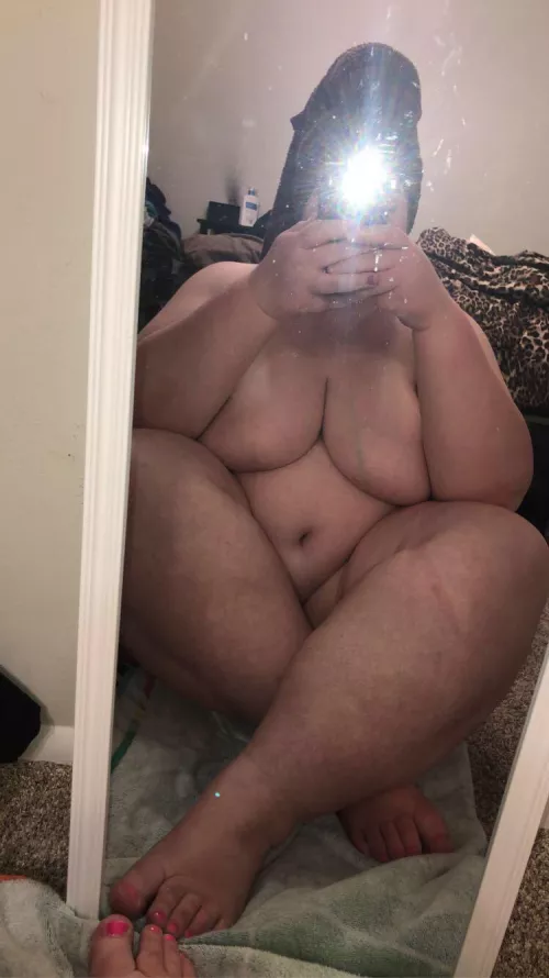 Feeling pretty 🥰 by bootybootybooo