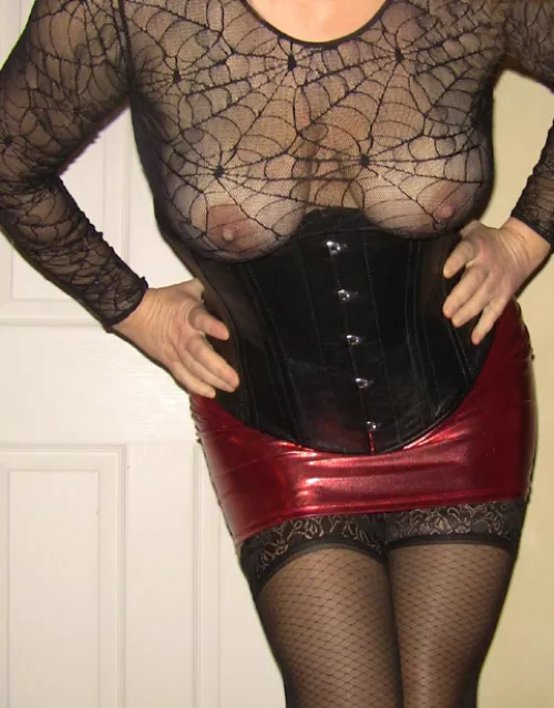 Feeling sexy and HOT ! [oc] by wyckedjasmine