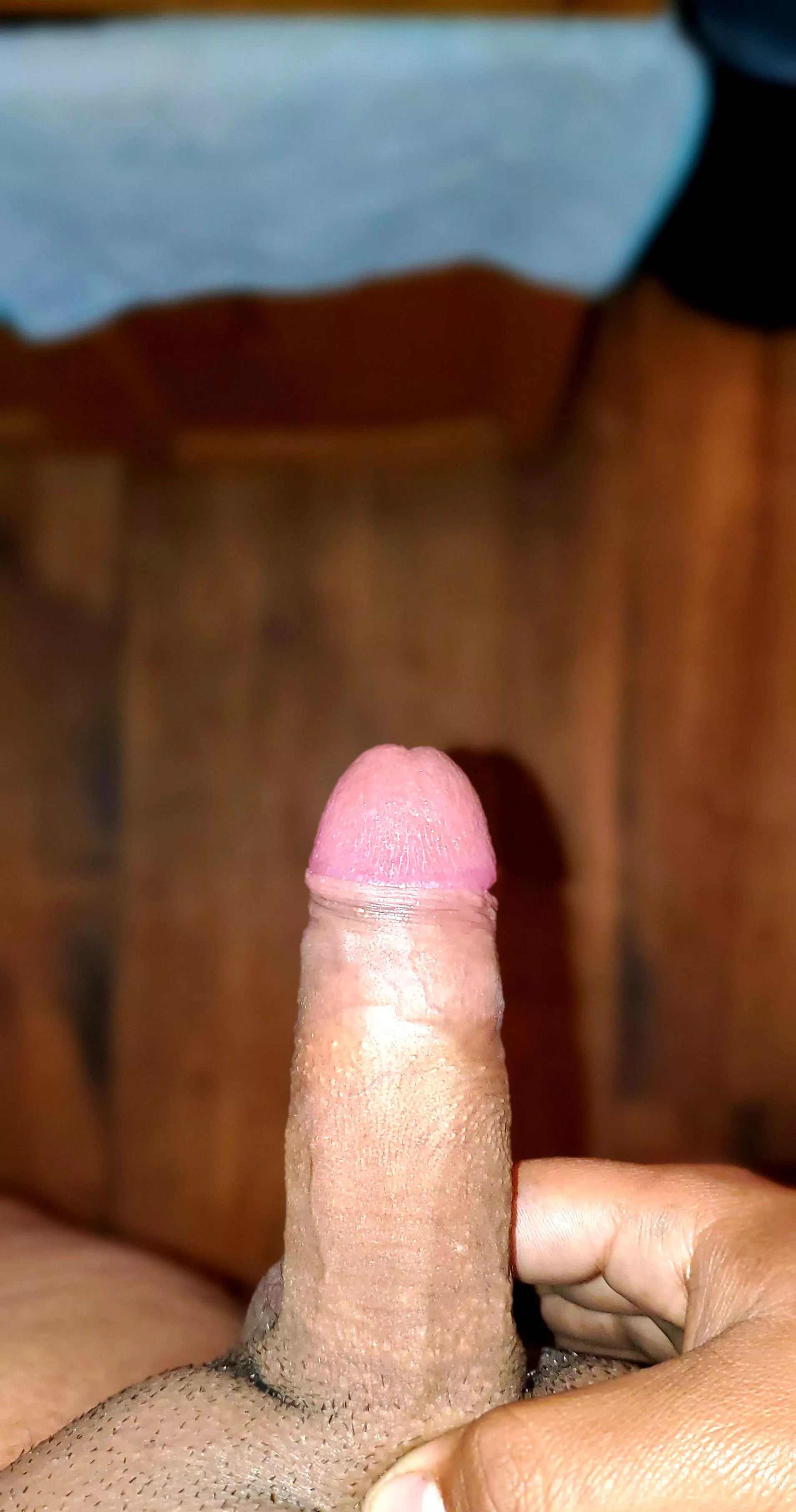 Feeling Small [18] posted by lonely_guy769