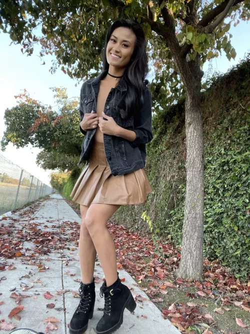 Feels great being gorgeous and naughty Asian girl.😈 by sunshinesinababy