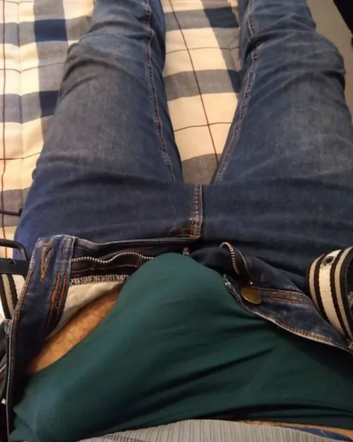 feels green by UncutBi_br