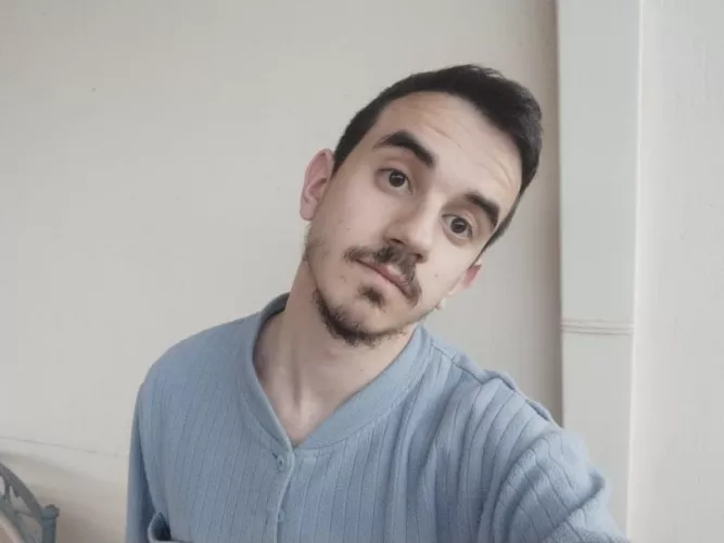 Felt beautiful. Idk :P by Axaxou