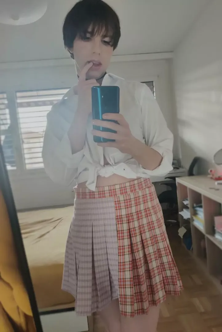 felt cute🤭 posted by KhaiMeri