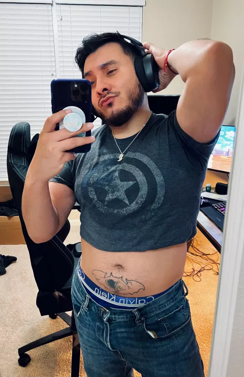 Felt cute gaming tonight 💖 by twistedmonkey07