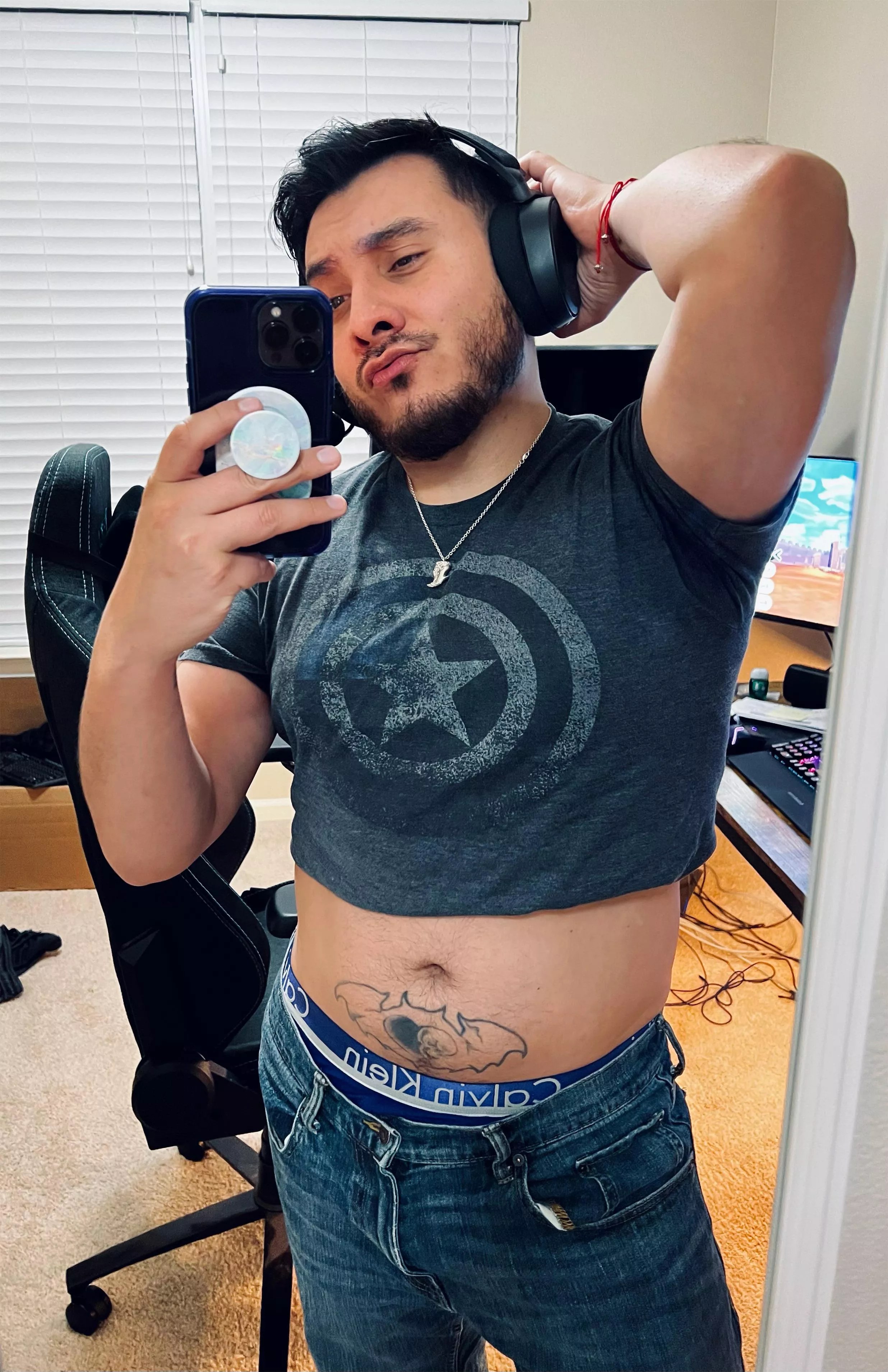 Felt cute gaming tonight 💖 posted by twistedmonkey07