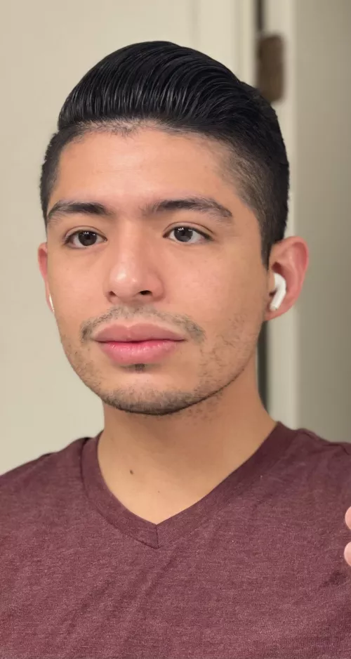 Felt cute, might delete later 🙈 by No_Nefariousness4619