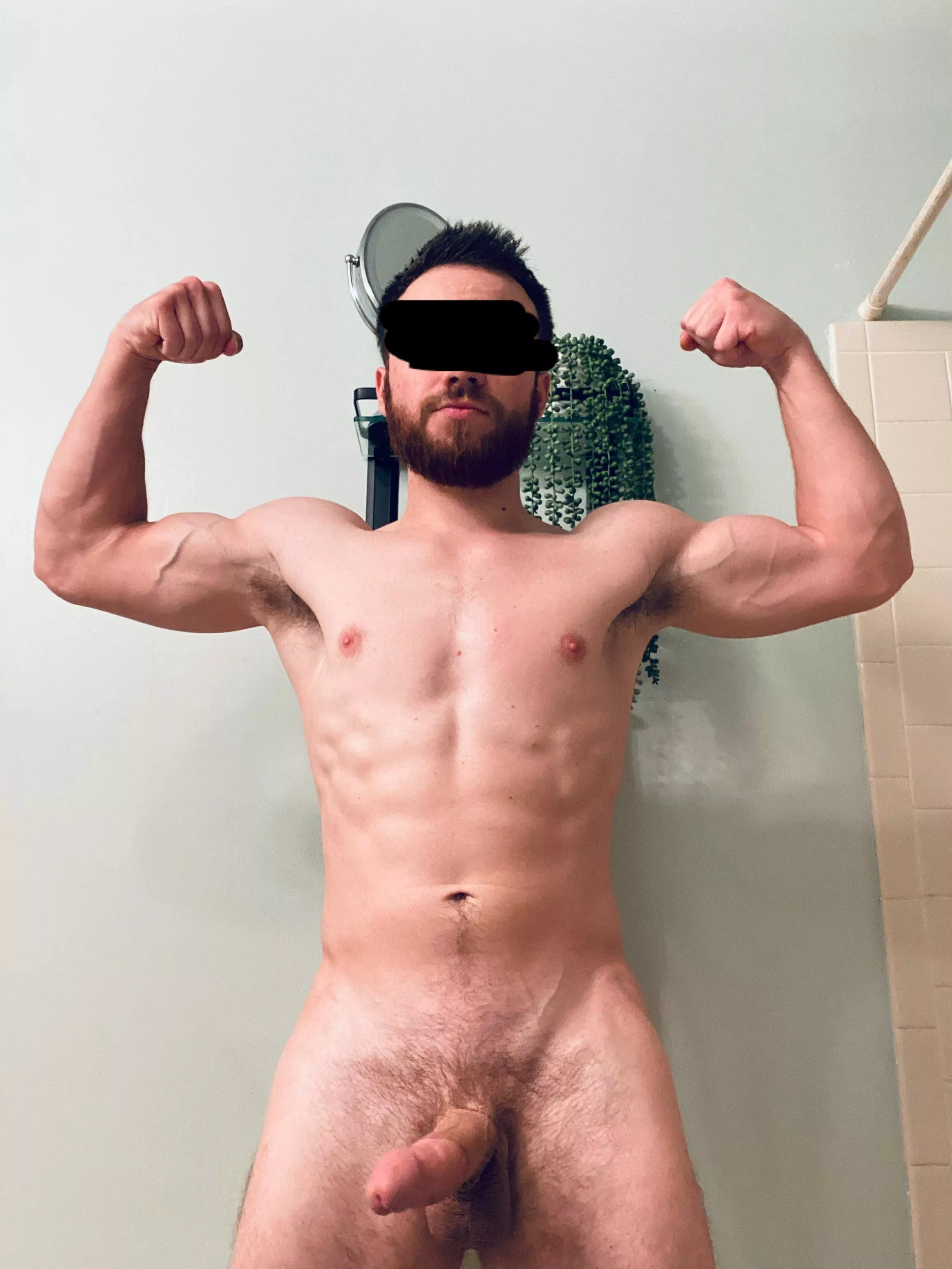 Felt good after a workout 💪🏼 posted by BuddyChrist7