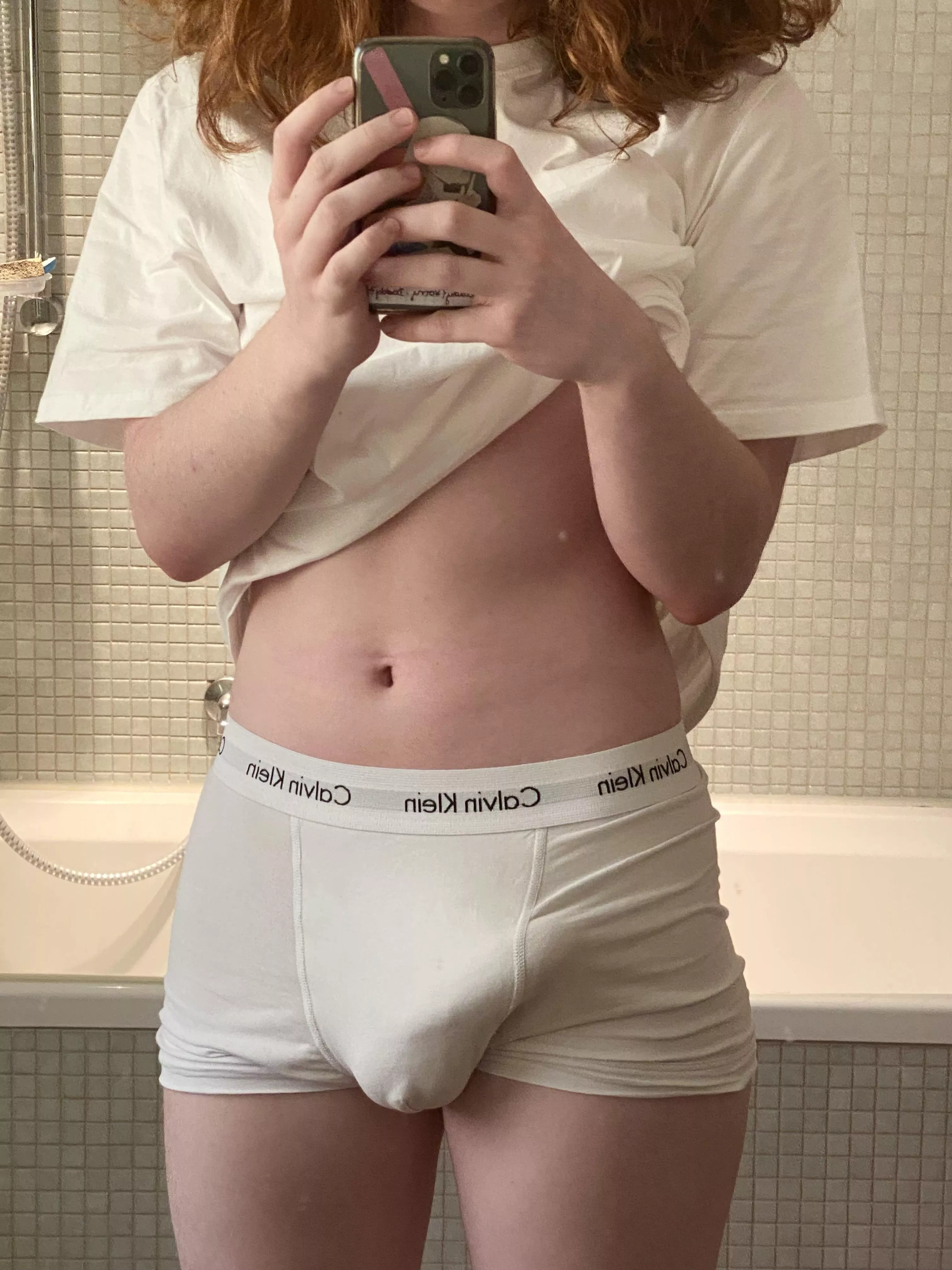 Felt hot, might delete never 💗 posted by DasSuperhirn